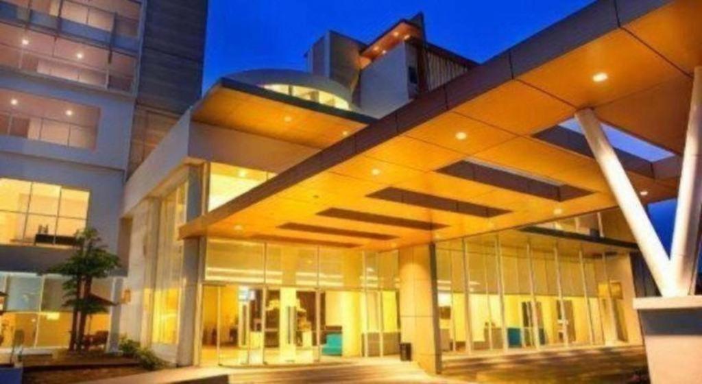 Horison Hotel Ultima Timika Exterior foto